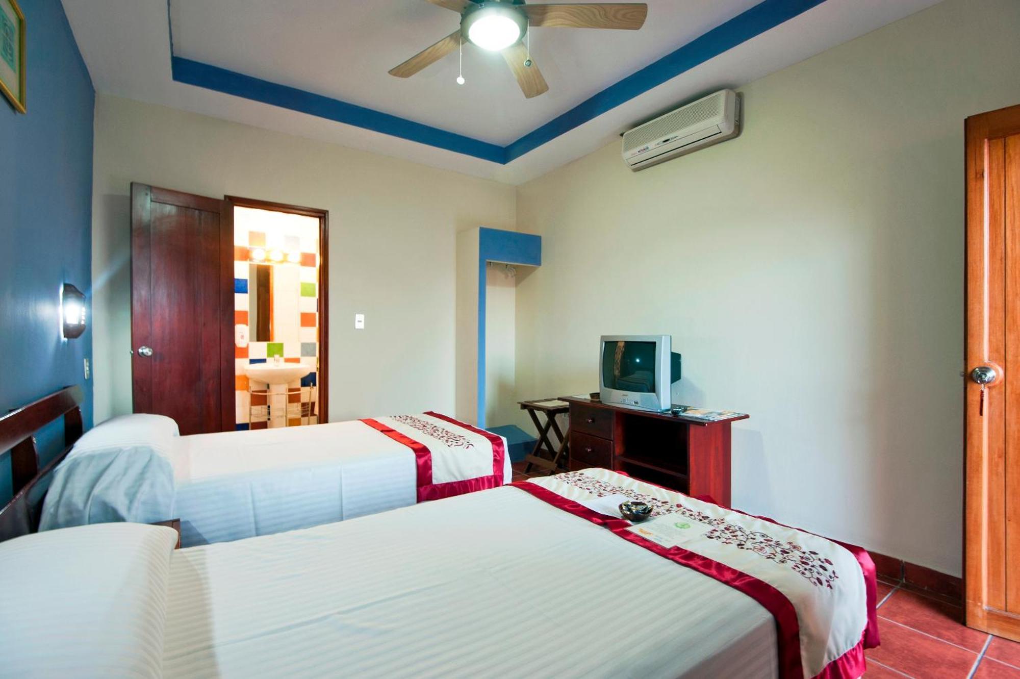 Hotel Los Arcos Estelí Δωμάτιο φωτογραφία